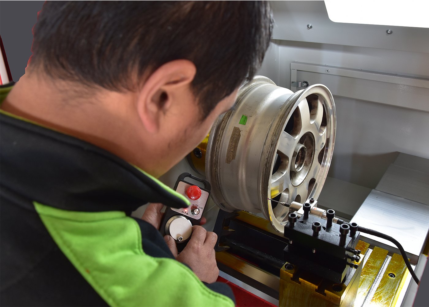what is wheel repair cnc lathe machine