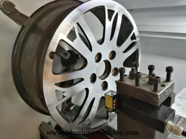 wheel CNC machine CK6160W Was Exported To Korea