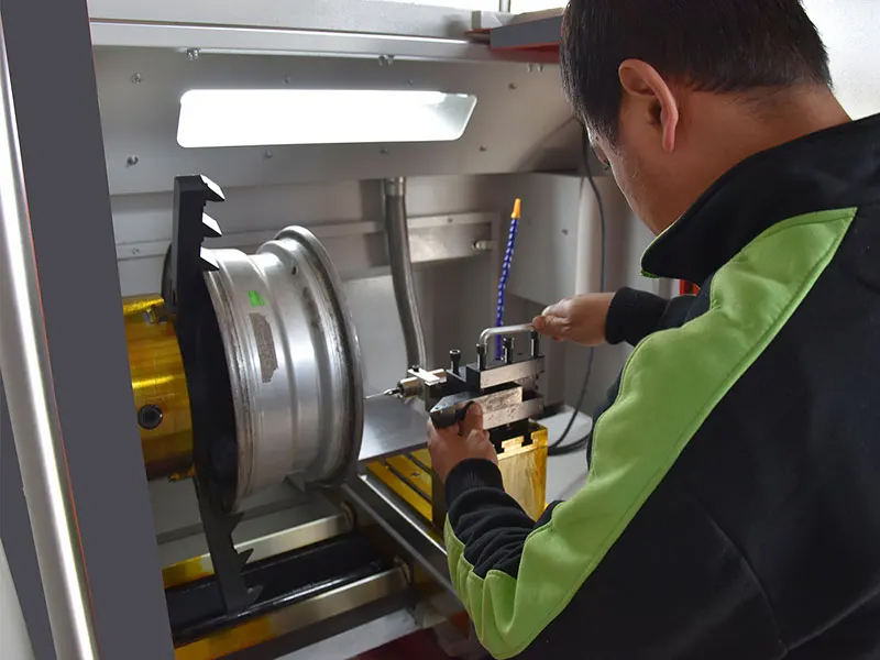 Top Wheel CNC Lathe by Originator Taian HAISHU